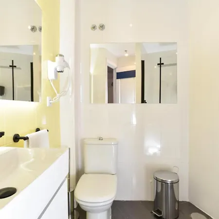 Kuve Hotell