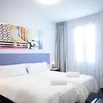 Kuve Hotel